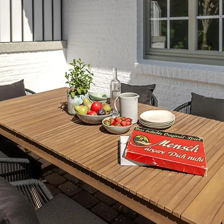 Kajuete #16 Dock 6b Westerland